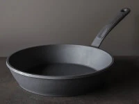 Gusseisenpfanne Solitto, 24cm 11 Gusseisenpfanne Solitto, 24cm – Bild 9