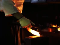 SPG2 Kuroshiage Tsuchime Santoku 180mm, Wenge Handle 8 SPG2 Kuroshiage Tsuchime Santoku 180mm, Wenge Handle – Bild 6