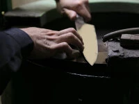 Steak Messer Nami Mahagoni, Wilder Damast, 70 Lagen 7 Steak Messer Nami Mahagoni, Wilder Damast, 70 Lagen – Bild 5